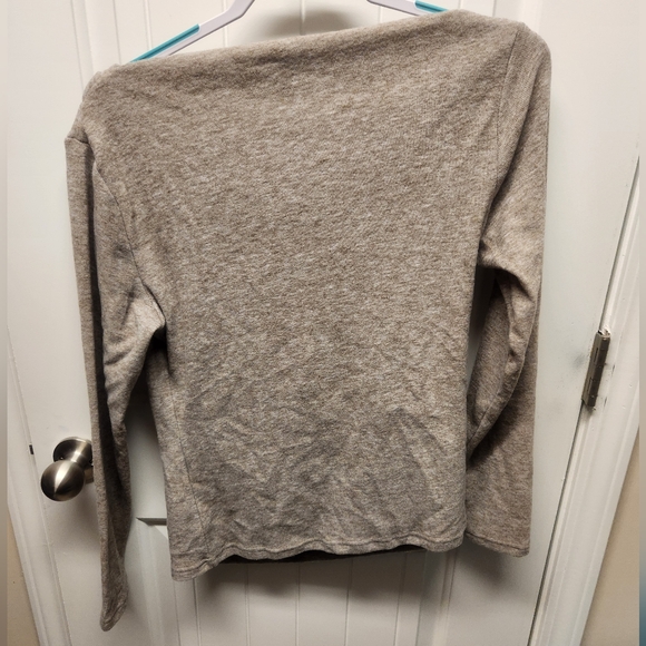 NWT Large Blu Ivy boutique creamy grey-beige off shoulder sweater - Picture 7 of 14